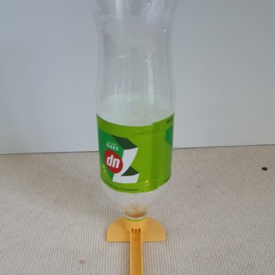 מאכילת פתח לבקבוק או.בי