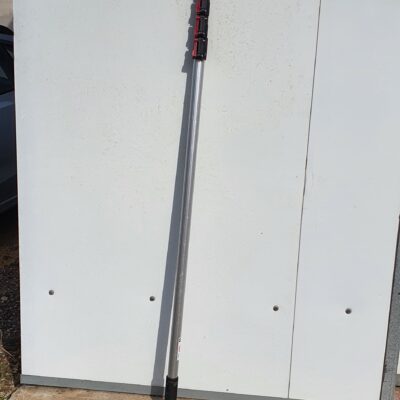 מוט טלסקופי לשק איסוף נחילים